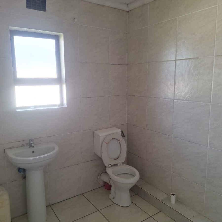 5 Bedroom Property for Sale in Amalinda Eastern Cape